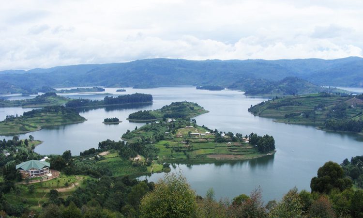 Majestic Bwindi & Lake Bunyonyi Getaway