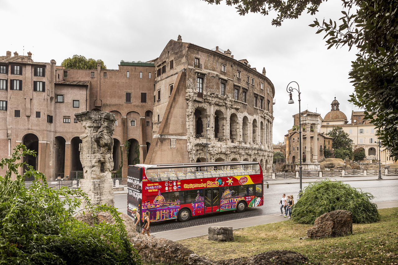Magnificent Full Day Hop on Hop Off Rome
